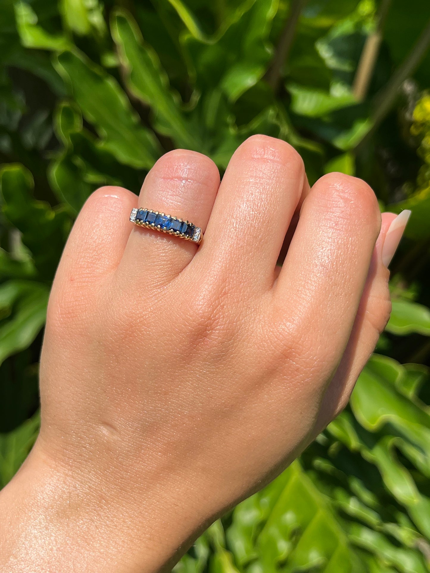 Vintage, 18K gold sapphire and diamond ring
