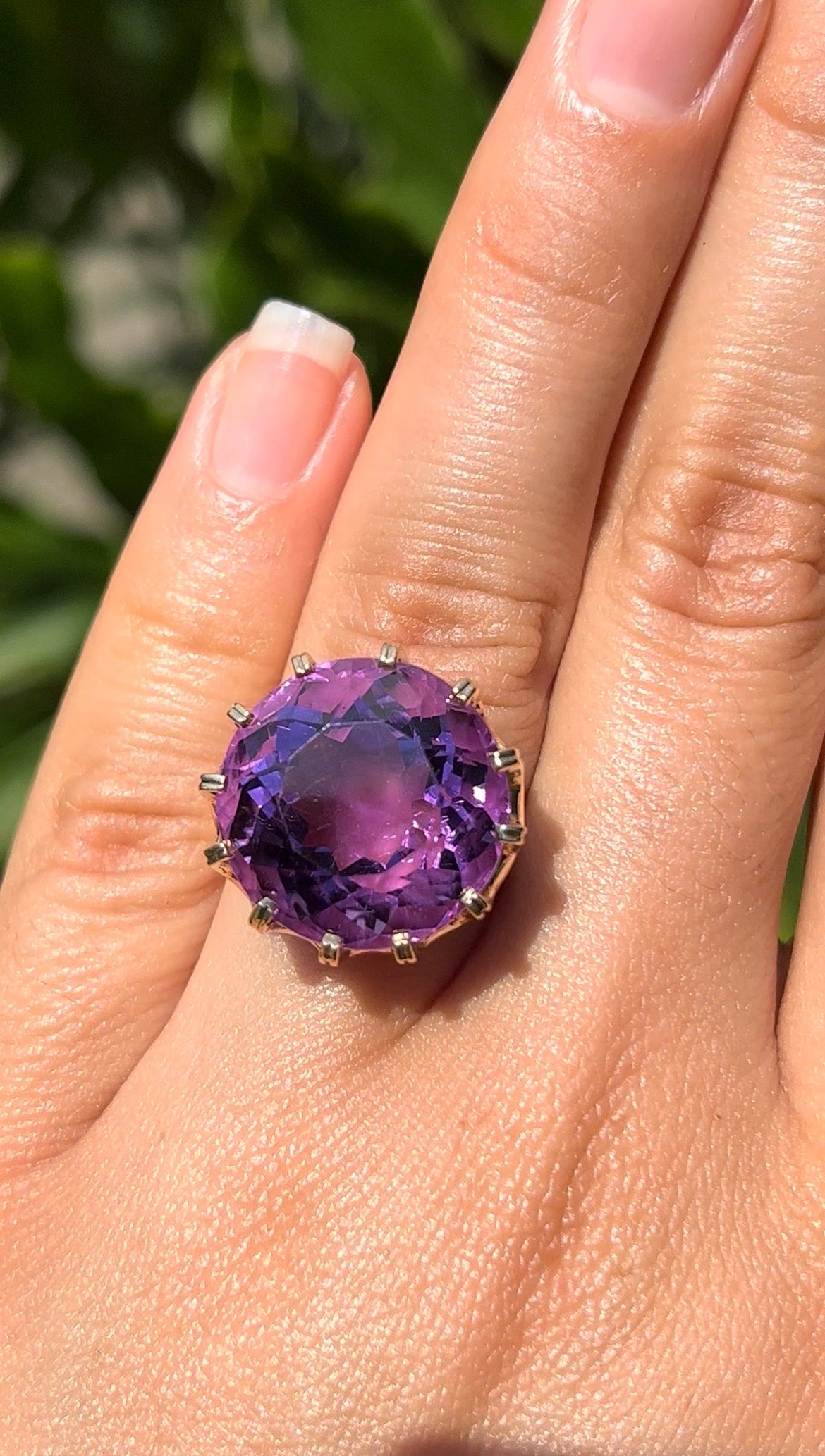 Mid-century, 9K gold amethyst cocktail ring