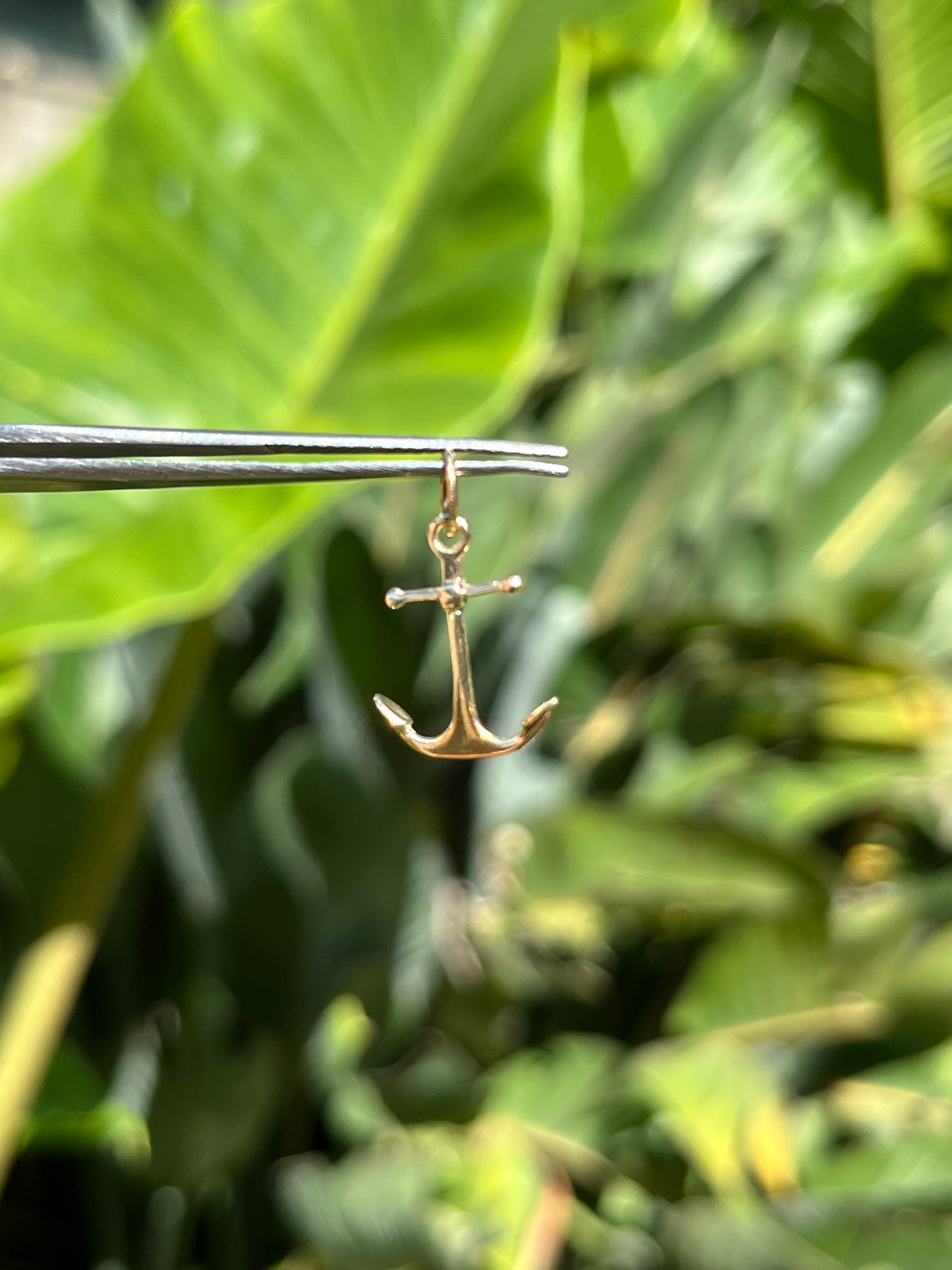 Vintage, 9K gold anchor pendant/charm