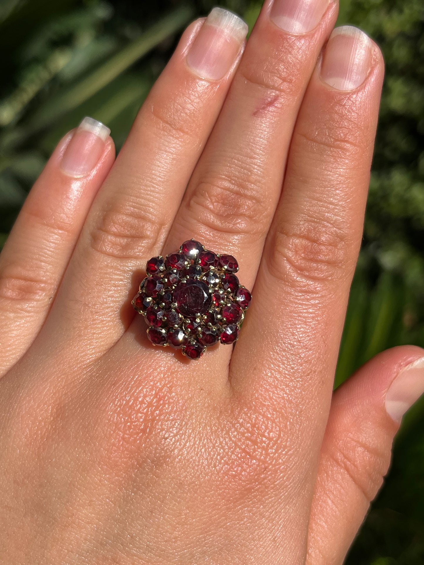 Vintage, 9K gold almandine garnet ring