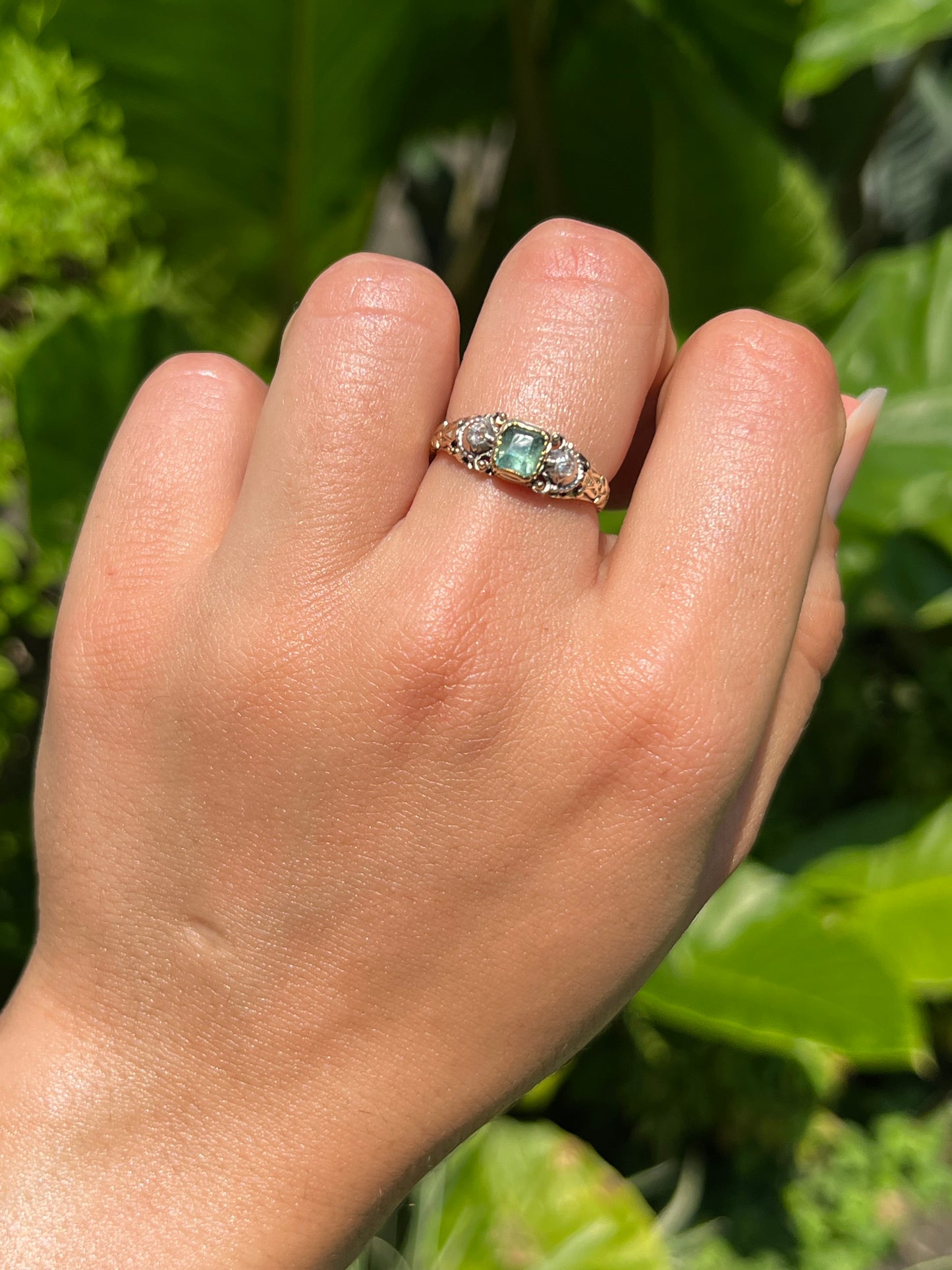 Edwardian, 14K gold green beryl and diamond ring