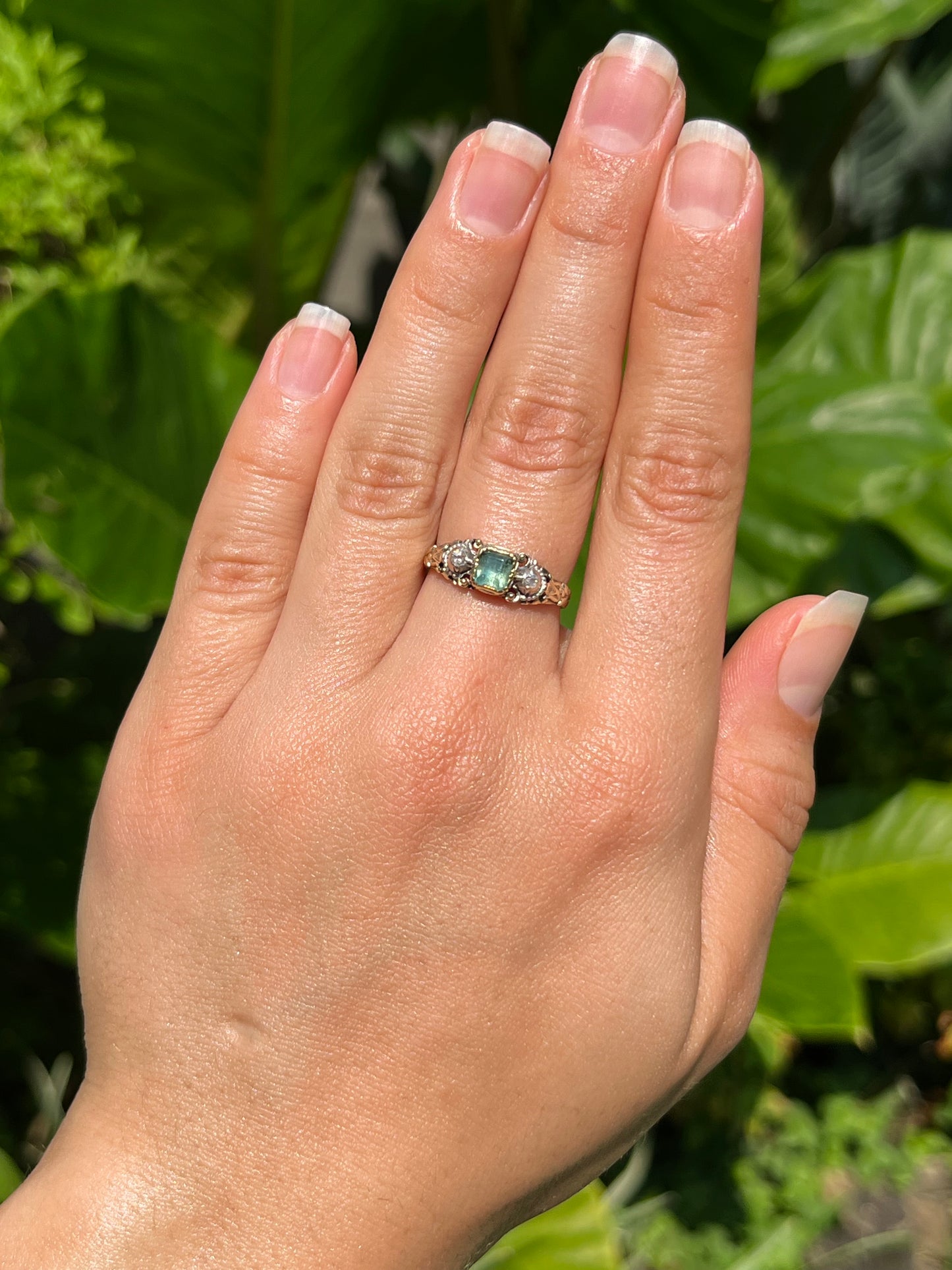 Edwardian, 14K gold green beryl and diamond ring
