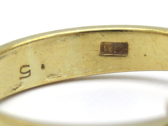 Vintage, 18K gold diamond 'flower' ring
