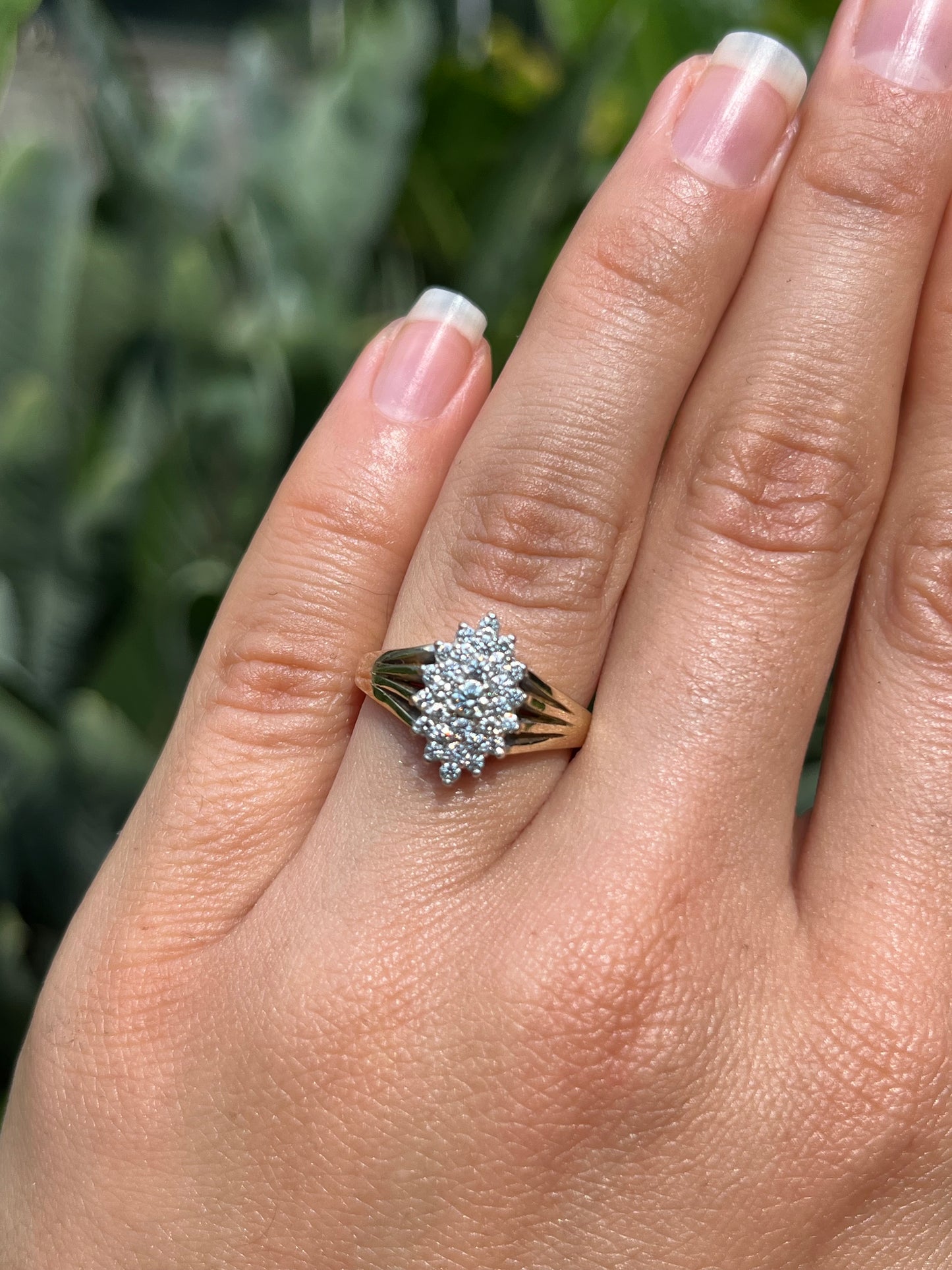 Vintage, 9K gold diamond cluster ring