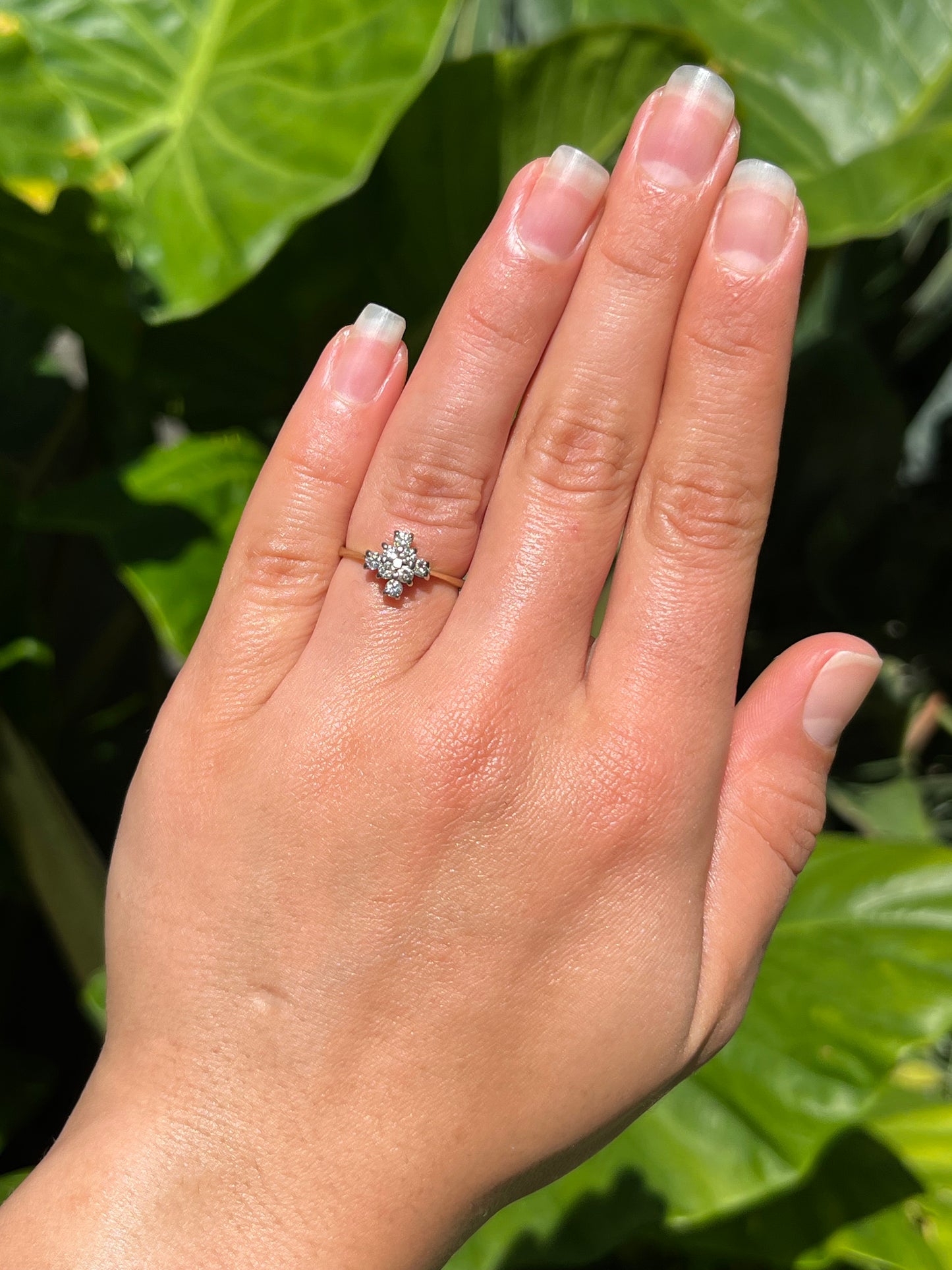 Vintage, 18K gold diamond 'star' ring