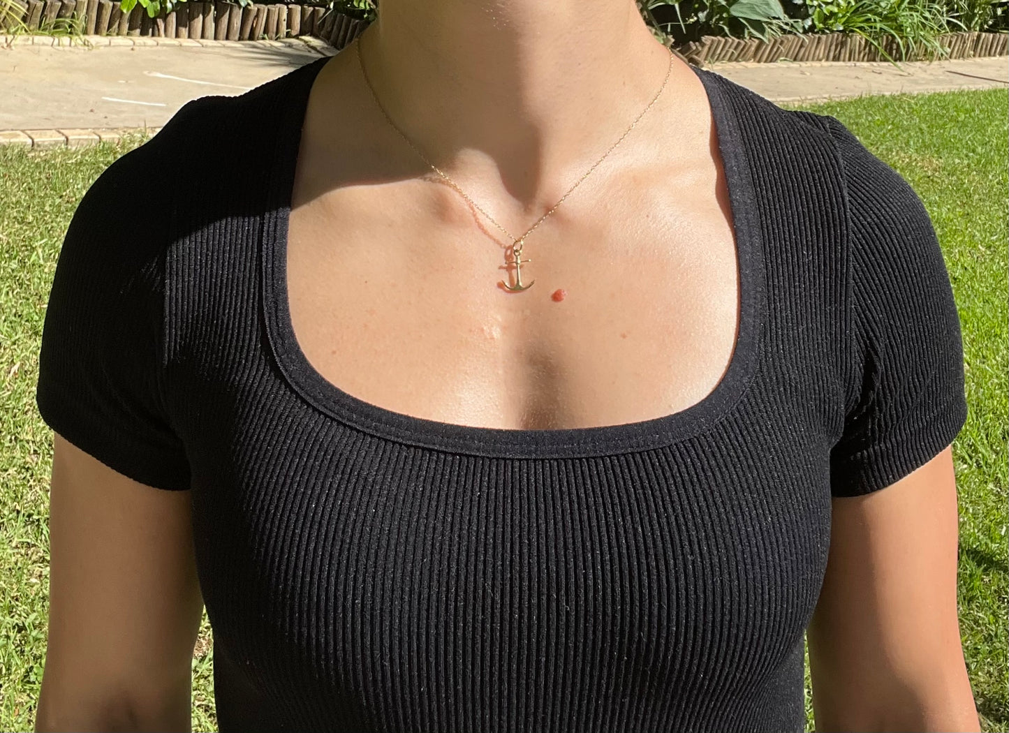Vintage, 9K gold anchor pendant/charm