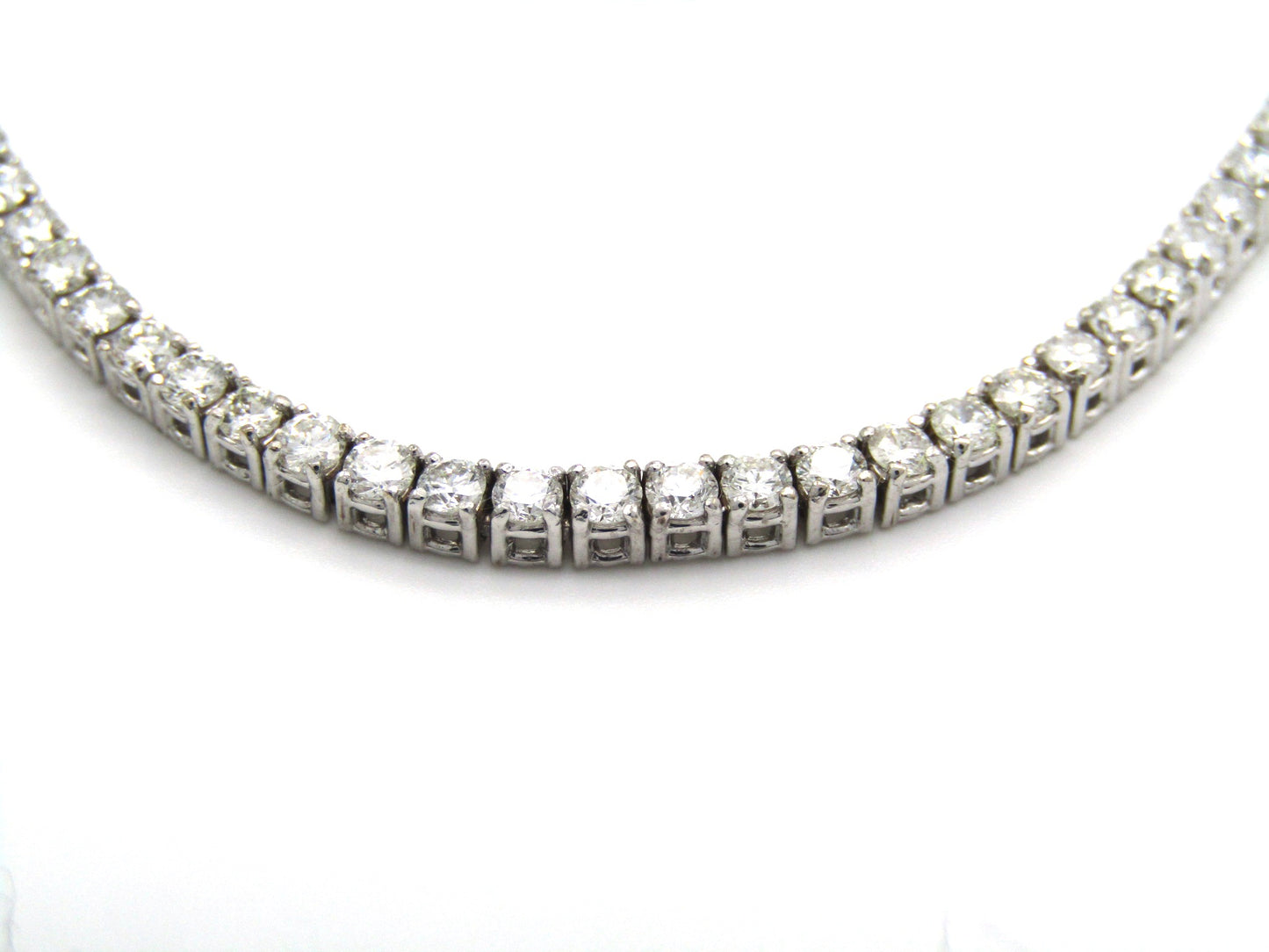 18K gold 8.4ctw diamond tennis necklace