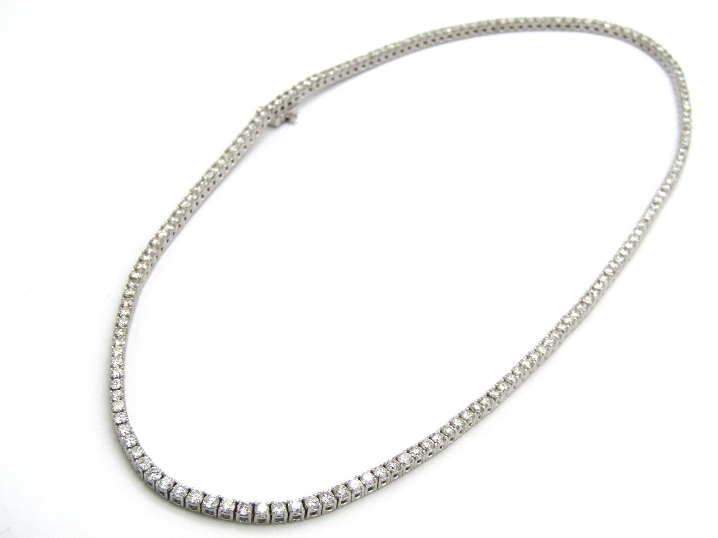 18K gold 8.4ctw diamond tennis necklace