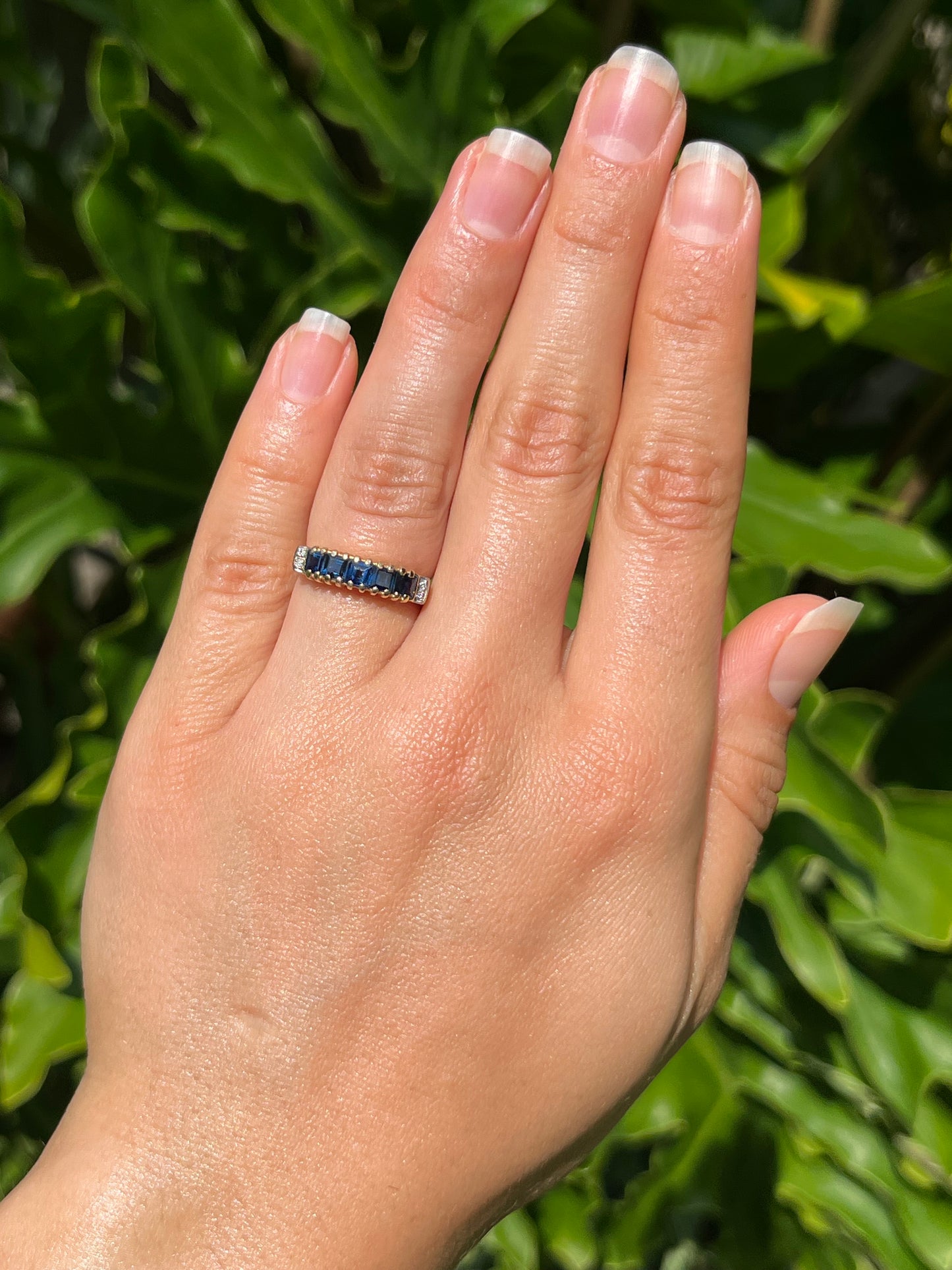 Vintage, 18K gold sapphire and diamond ring
