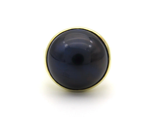 Vintage, 9K gold round mabé pearl ring, circa 1980's