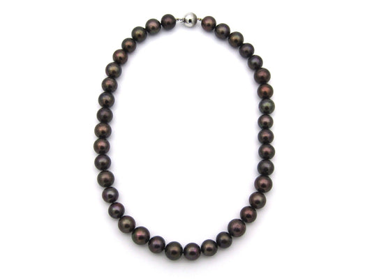 Estate, 9K gold Tahitian pearl necklace by Jack Friedman