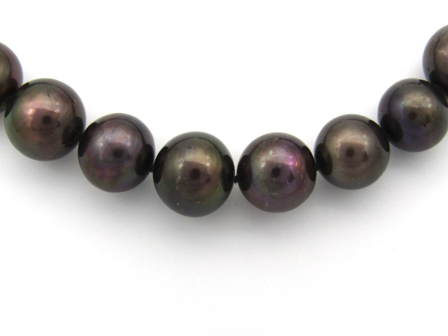 Estate, 9K gold Tahitian pearl necklace by Jack Friedman