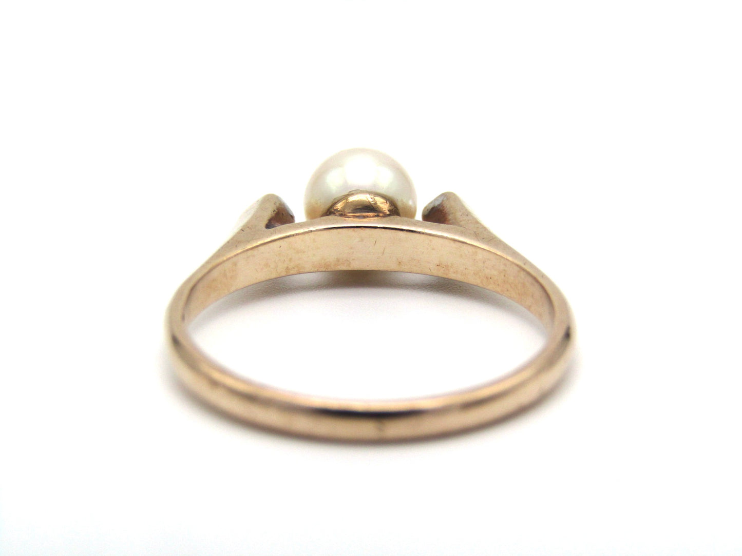 Vintage, 9K gold pearl and diamond ring.