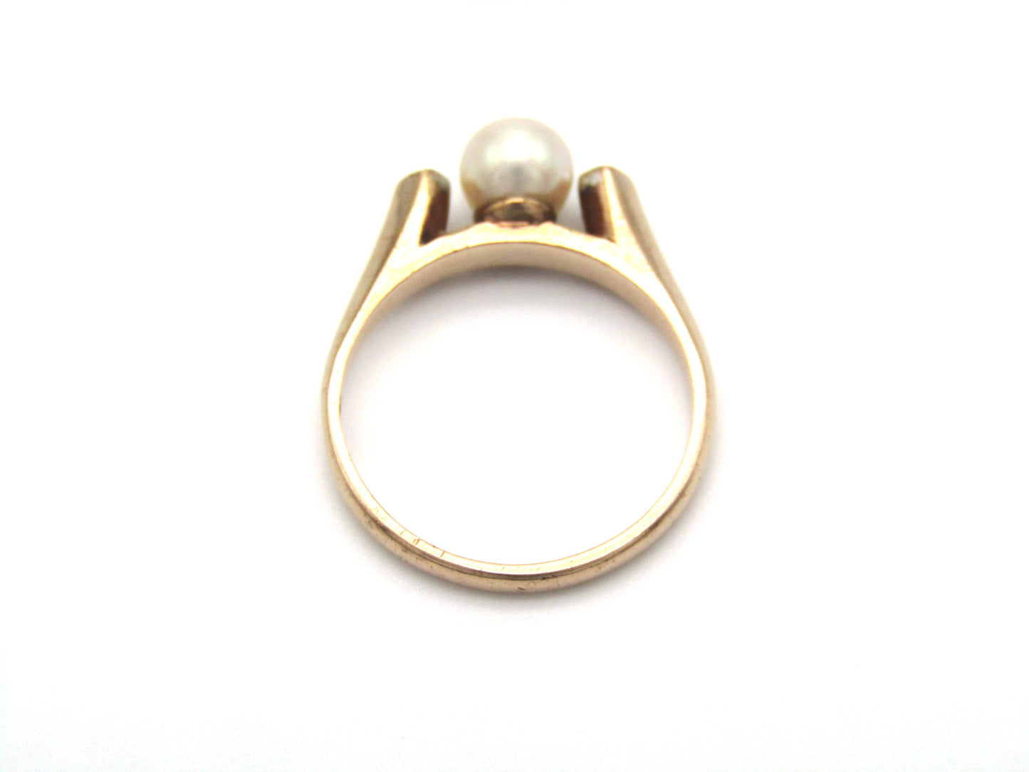 Vintage, 9K gold pearl and diamond ring.