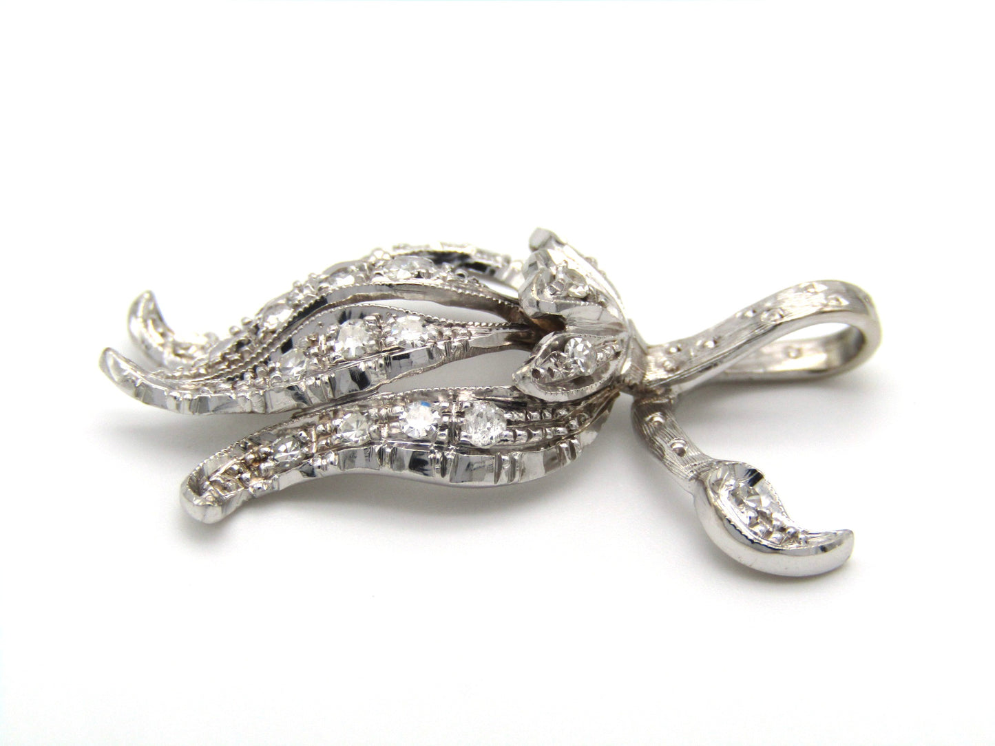 Edwardian, 9K gold diamond pendant