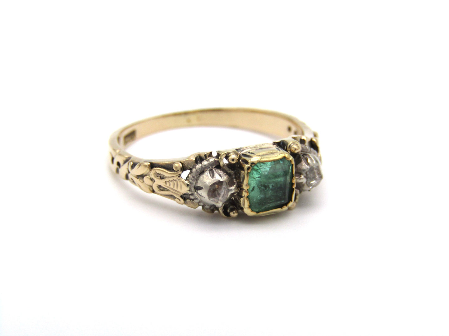 Edwardian, 14K gold green beryl and diamond ring