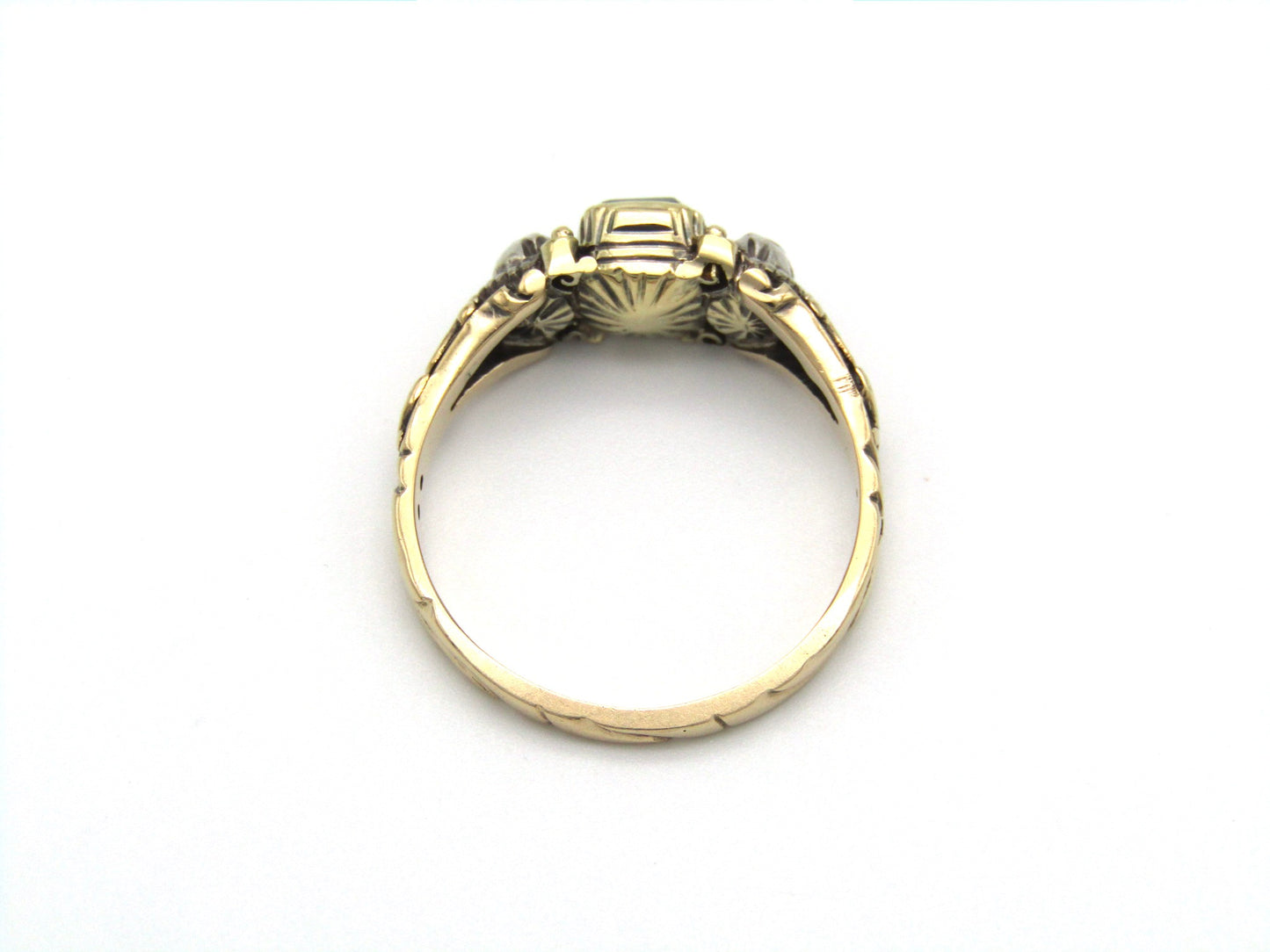 Edwardian, 14K gold green beryl and diamond ring