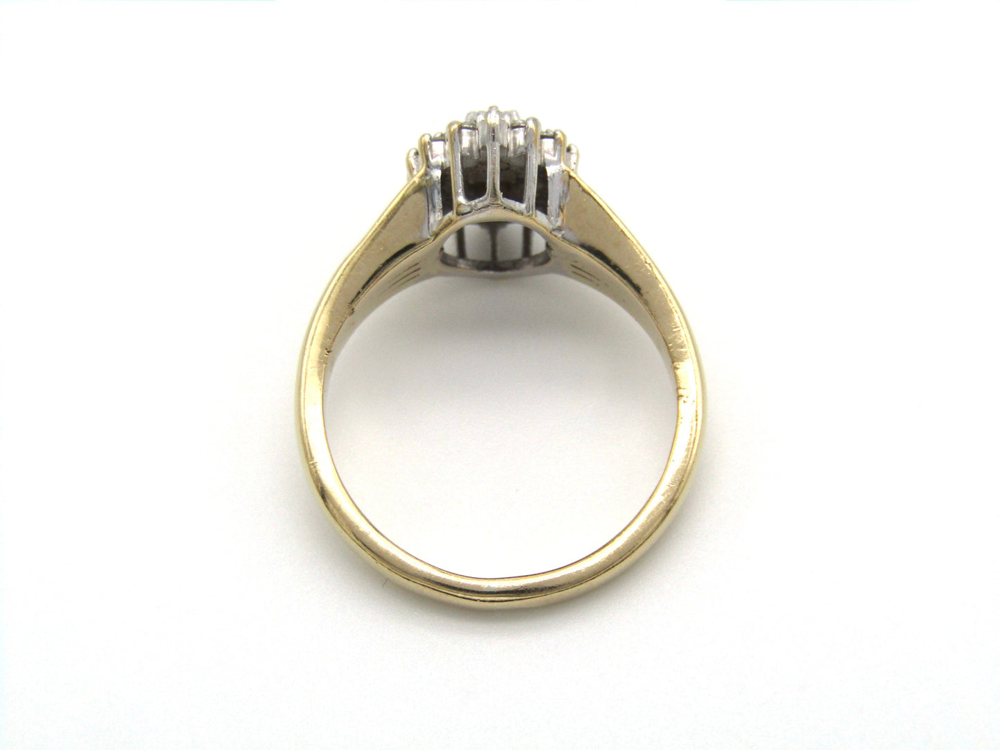 Vintage, 9K gold diamond cluster ring