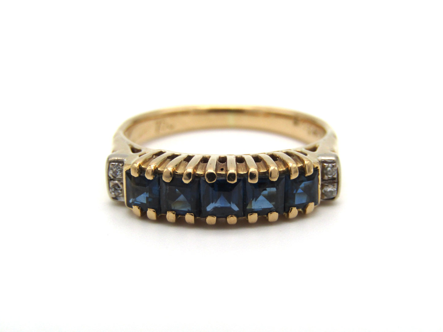 Vintage, 18K gold sapphire and diamond ring