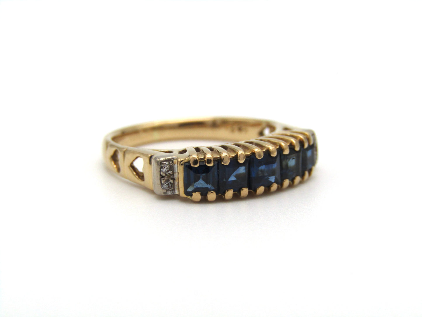 Vintage, 18K gold sapphire and diamond ring