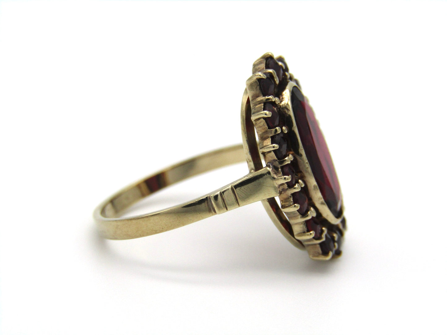 Edwardian, 8K gold Bohemian garnet ring