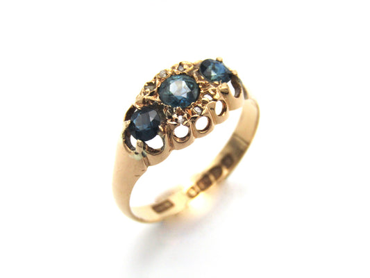 Edwardian, 18K gold sapphire and diamond ring, Chester, 1905, by John Henry Wynn