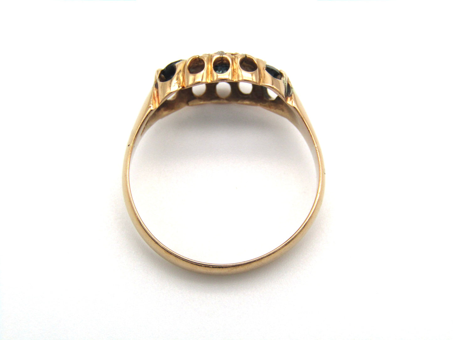 Edwardian, 18K gold sapphire and diamond ring, Chester, 1905, by John Henry Wynn