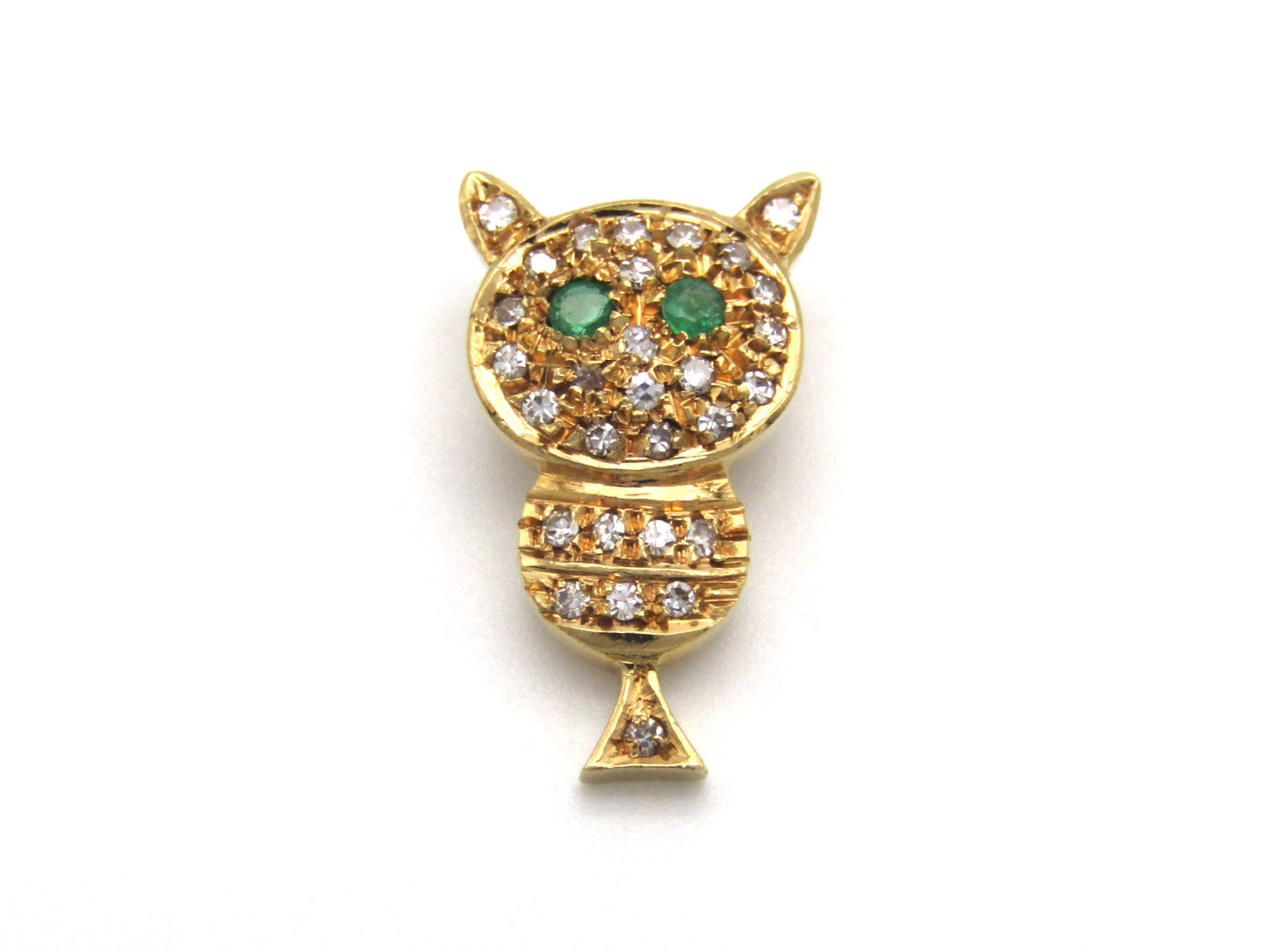 Vintage, 18K gold emerald and diamond cat pendant
