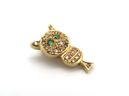 Vintage, 18K gold emerald and diamond cat pendant