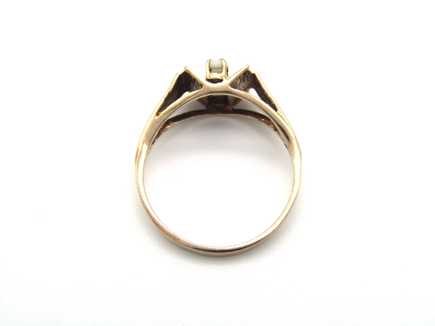 Mid-century, 9K gold opal ring by Zeeta