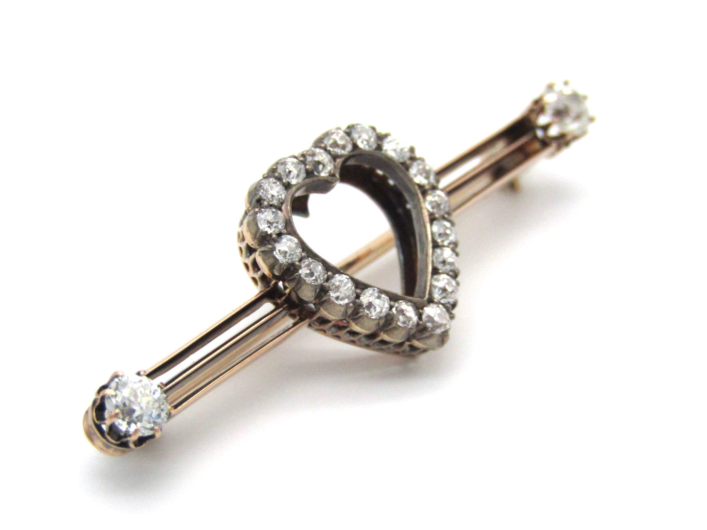 Victorian, 14K gold diamond 'heart' brooch