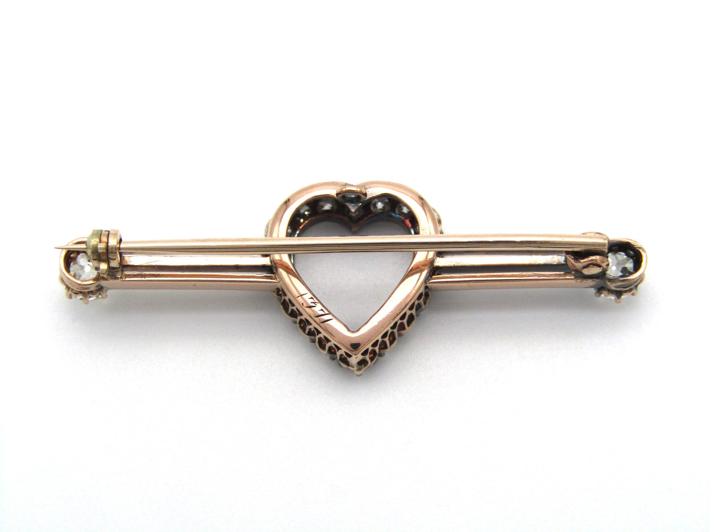 Victorian, 14K gold diamond 'heart' brooch