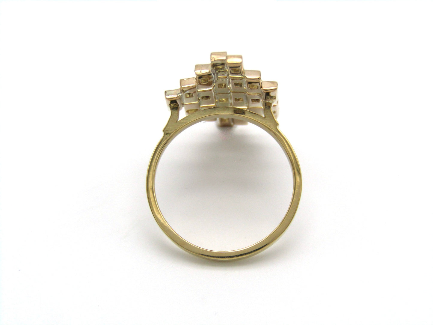 Estate, 18K gold geometric diamond ring