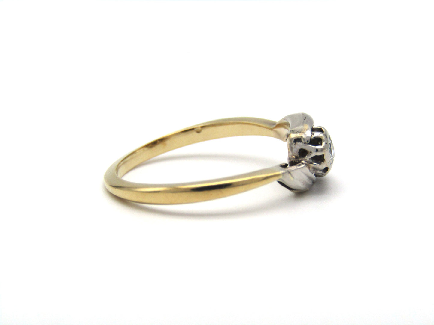 Vintage, 14K gold diamond crossover ring