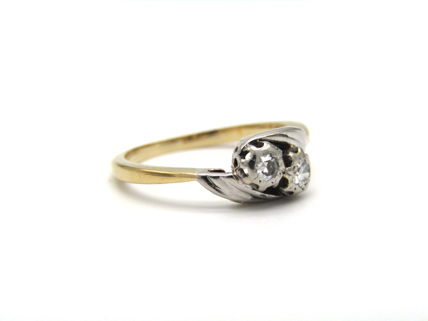 Vintage, 14K gold diamond crossover ring