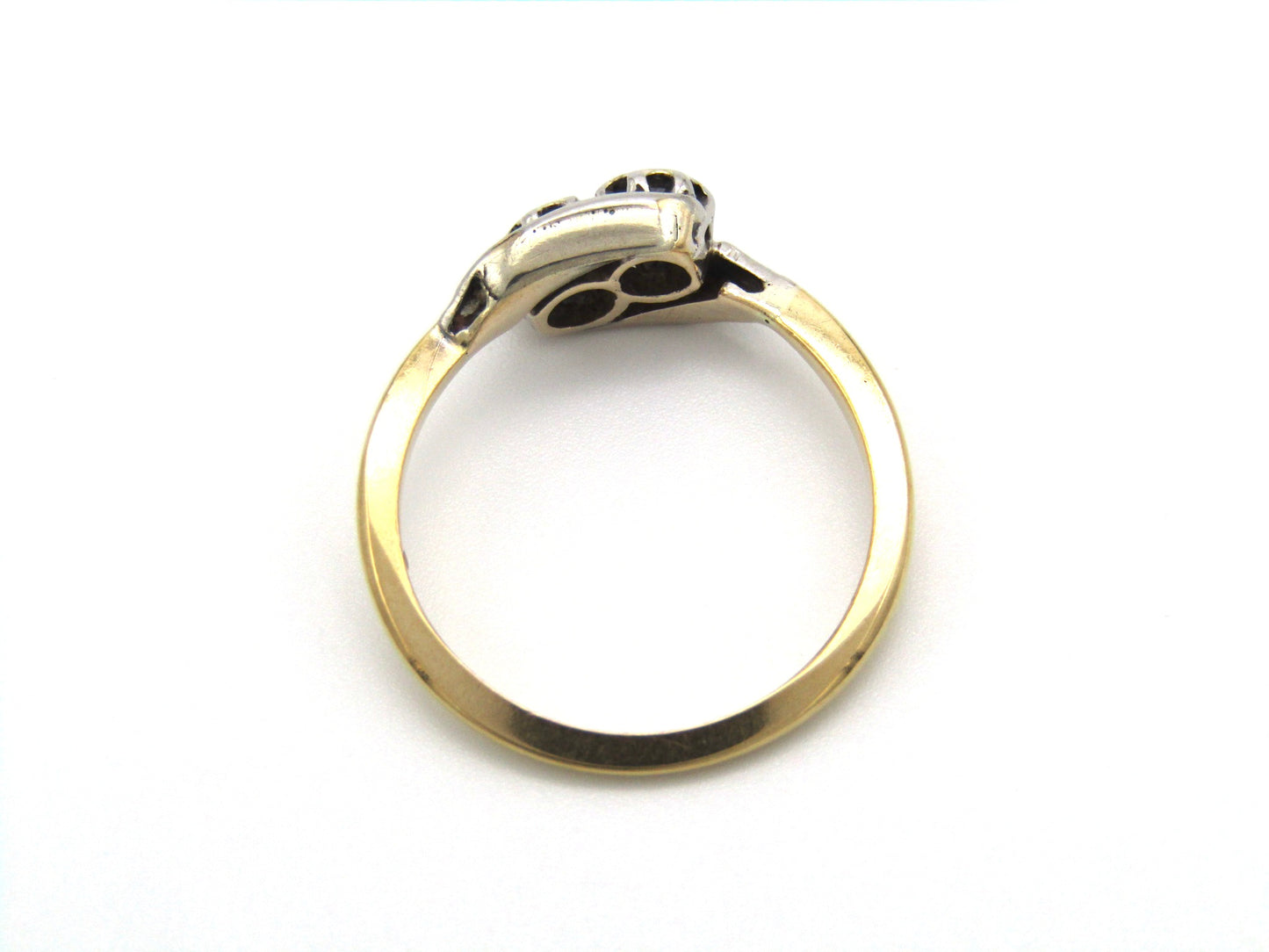 Vintage, 14K gold diamond crossover ring