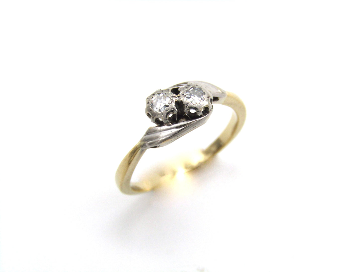 Vintage, 14K gold diamond crossover ring