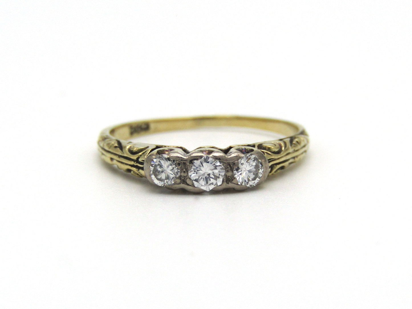 Mid-century, 14K gold diamond trilogy ring