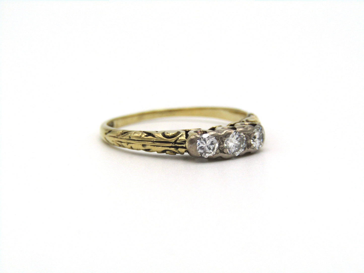 Mid-century, 14K gold diamond trilogy ring