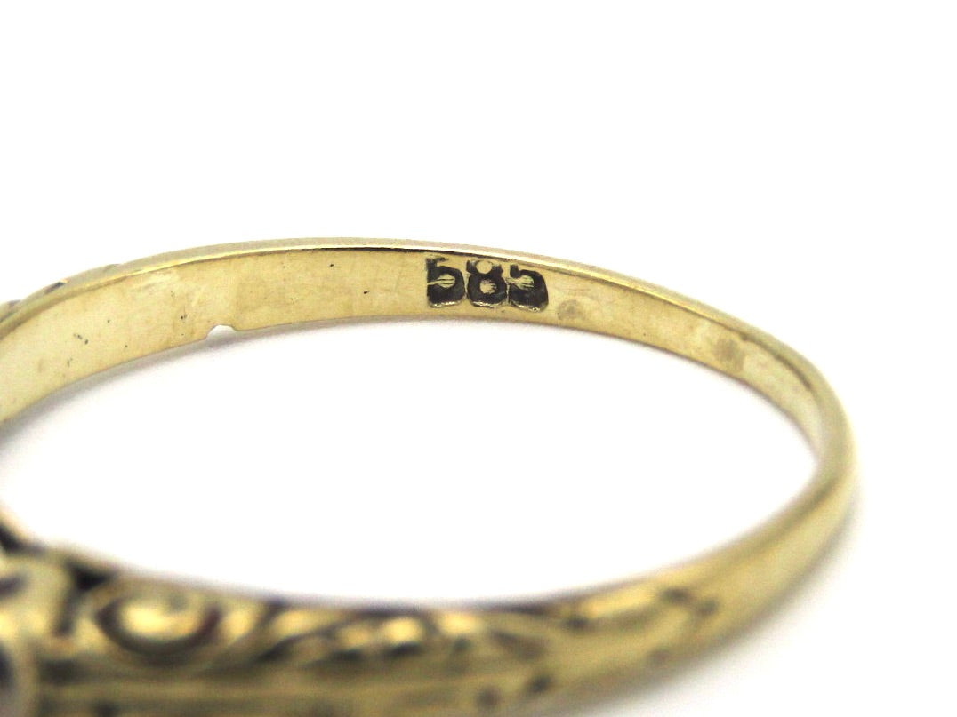 Mid-century, 14K gold diamond trilogy ring