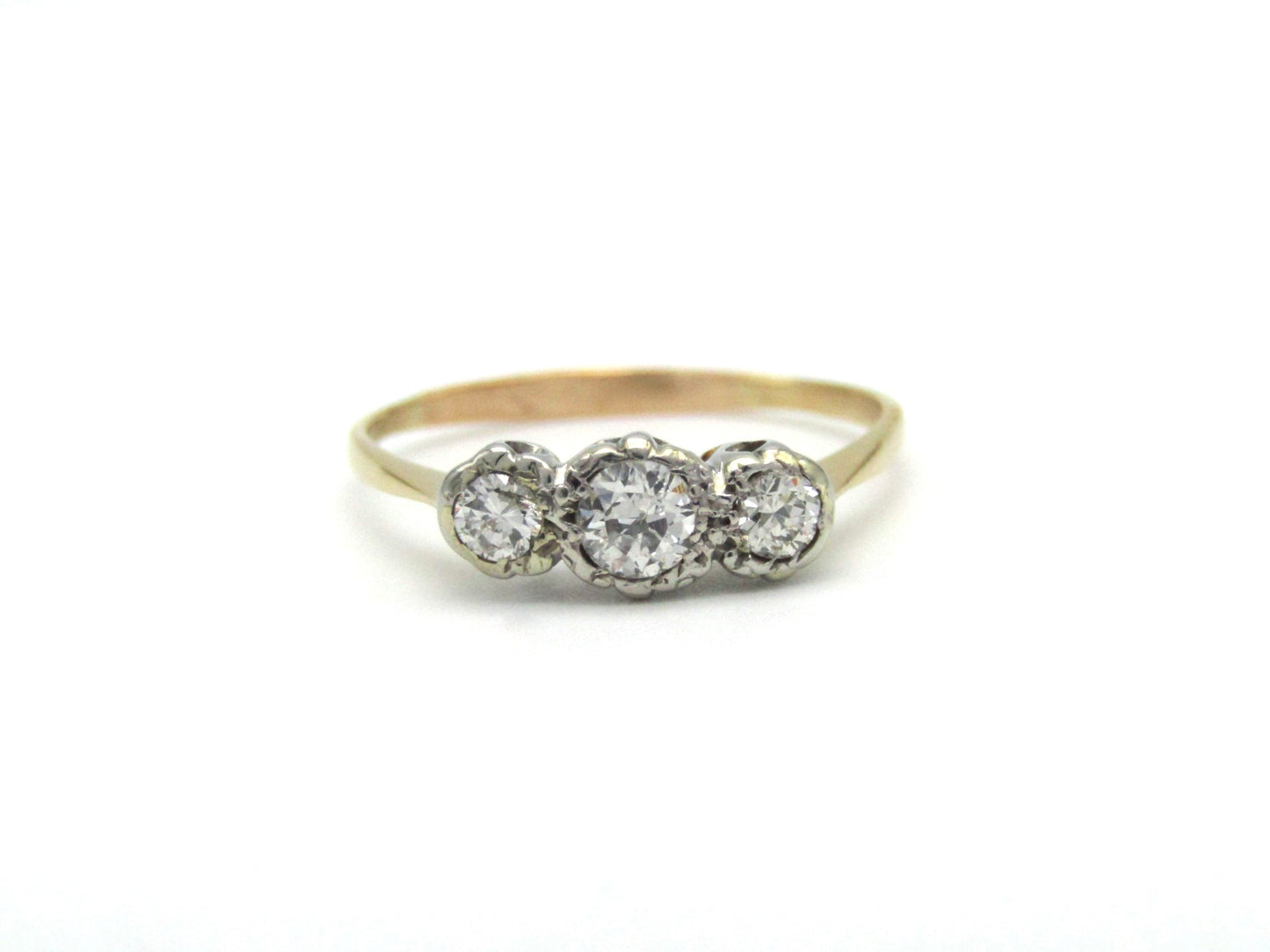 Victorian, 18K gold diamond trilogy ring