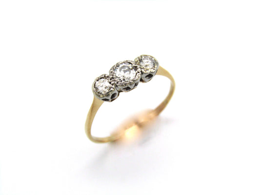 Victorian, 18K gold diamond trilogy ring