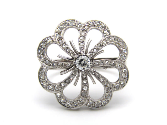Mid-century, 18K gold diamond flower ring