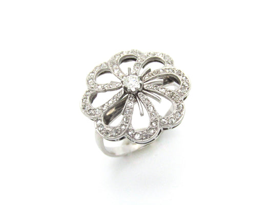 Mid-century, 18K gold diamond flower ring
