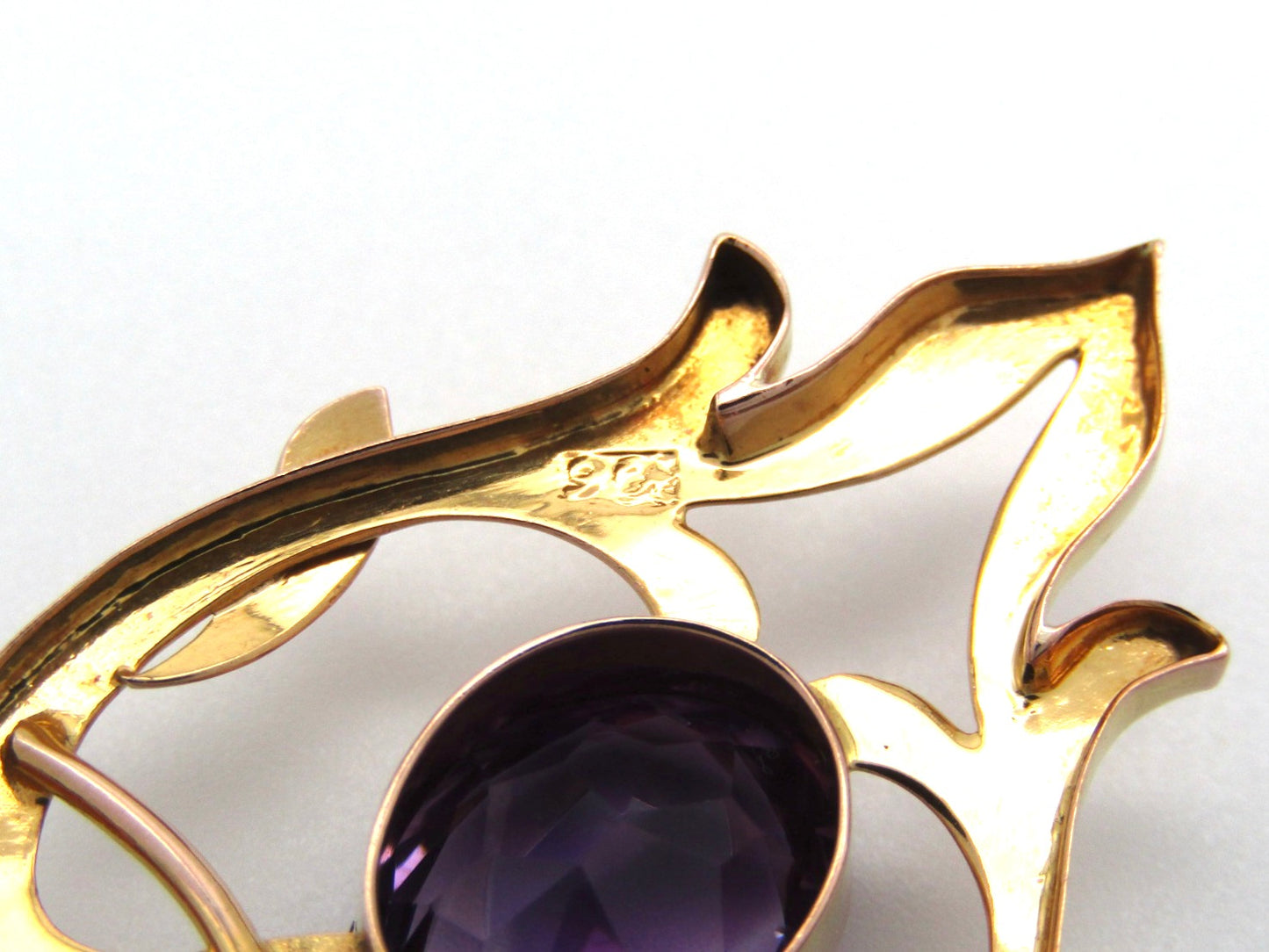 Antique, 9K gold Art Nouveau amethyst pendant