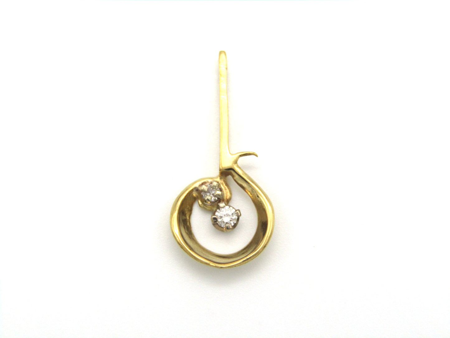 Vintage, 18K gold diamond pendant
