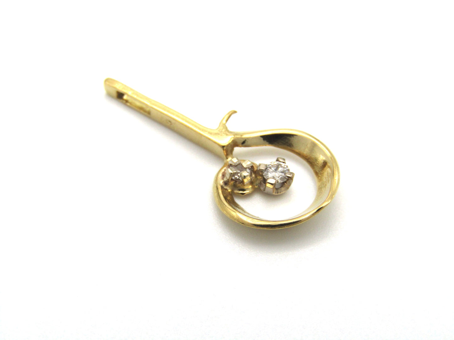 Vintage, 18K gold diamond pendant