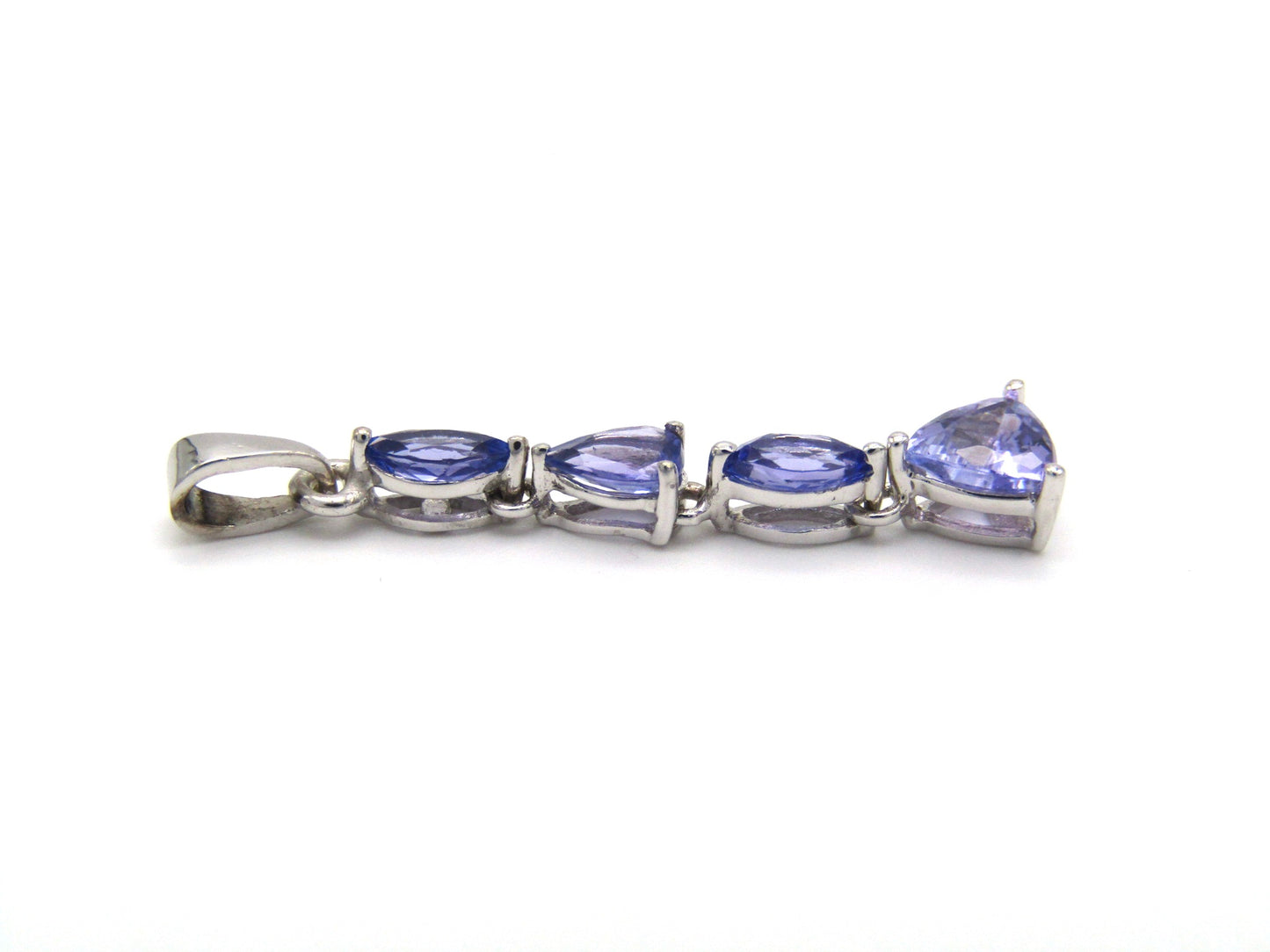 Estate, 18k gold tanzanite pendant by Browns