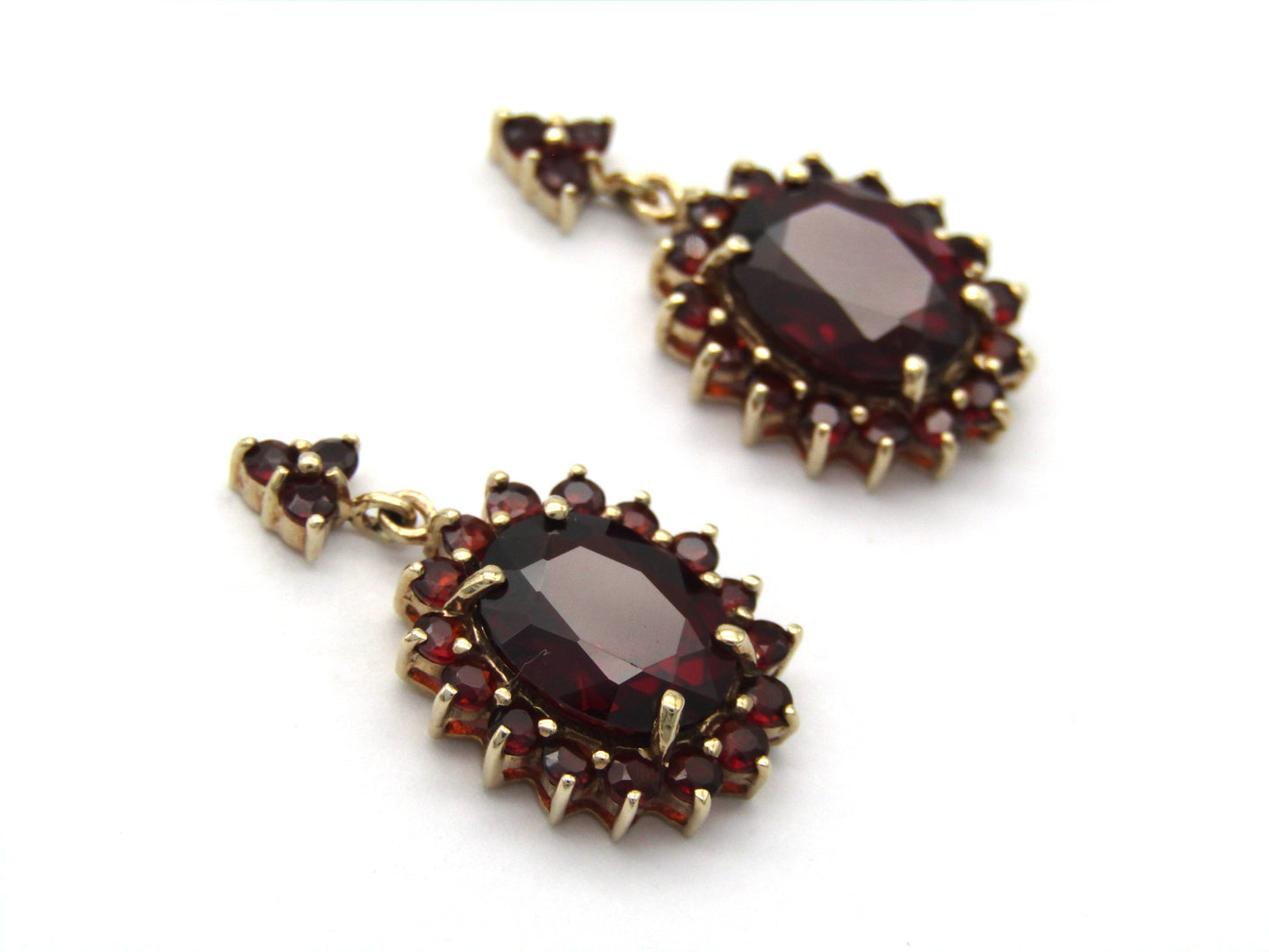 Vintage, 9K gold garnet dangle earrings
