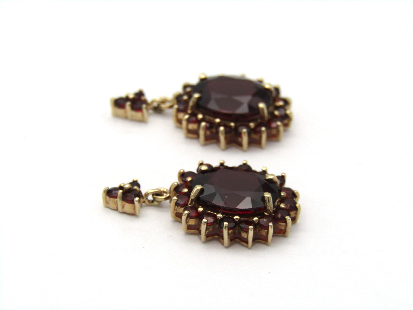 Vintage, 9K gold garnet dangle earrings